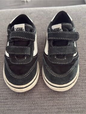 Vans Toddler's Ward Sneaker Black/White 7.5 T